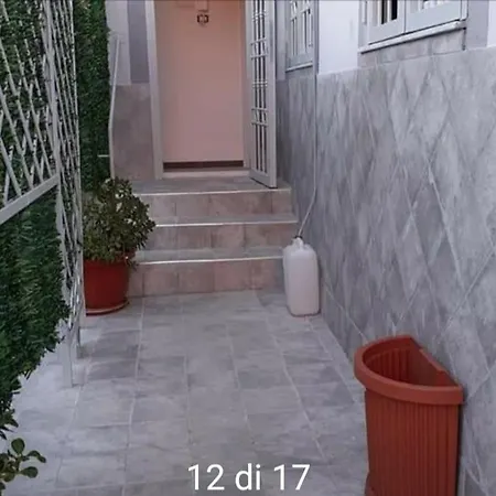 Pensjonat La Dimora Di Rosy Neapol