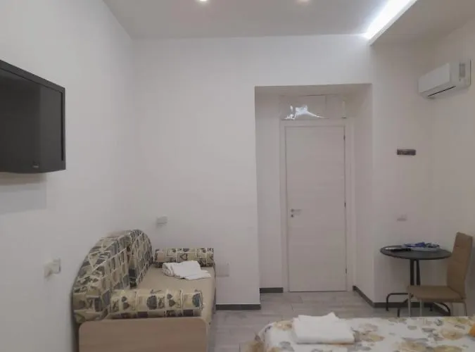 La Dimora Di Rosy Πανσιόν Νάπολη