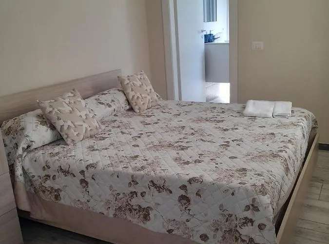 Πανσιόν La Dimora Di Rosy 3*