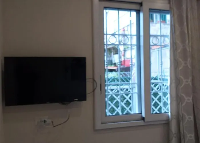 La Dimora Di Rosy Πανσιόν Νάπολη